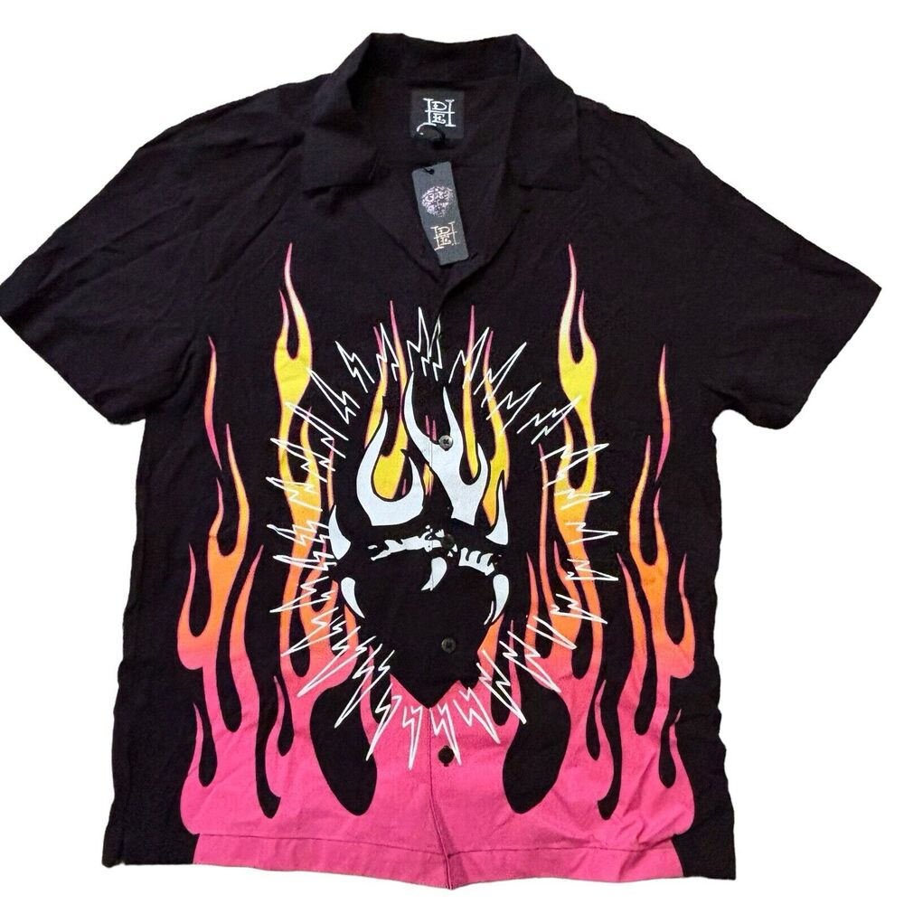 NWT Ed Hardy Tattoo Fire Heart Camp Shirt Pink Black S/S Button Down Medium